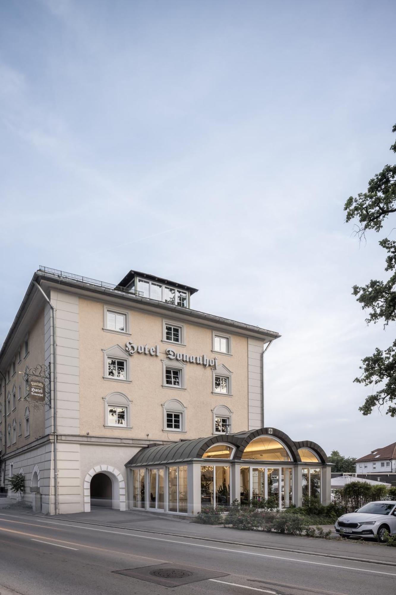 Hotel Donauhof Дегендорф Екстериор снимка